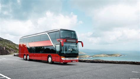 Bus Wallpapers Top Free Bus Backgrounds Wallpaperaccess