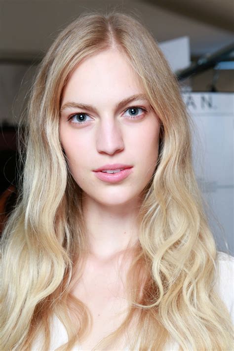 21 Chic, Classic Natural Blonde Hair Shades