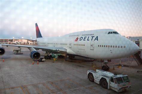 On the Last Flight of Delta's 747: a Party for a Legendary Jet - The ...