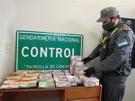 Incautan Más De 3 Millones De Pesos Ocultos En La Cabina De Un Camión Argentinagobar