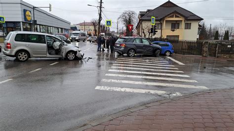 Ultima Ora Local Accident Cu Trei Masini Implicate In Intersectia Din