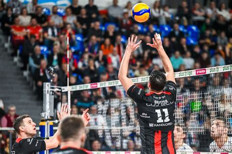 Asseco Resovia Rzesz W Z Impetem Wesz A W Faz Play Off Flashscore Pl