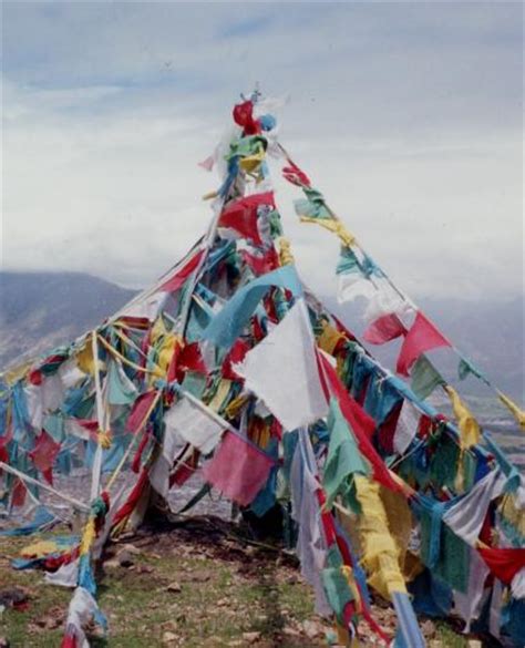 What are Tibetan Prayer Flags? – Tibet Relief Fund