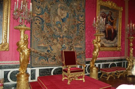 Versailles King Throne Room | Versailles, Throne room, King on throne