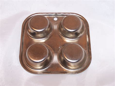 Toy Muffin Tin Vintage Kitchen Toy