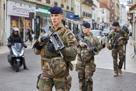 Gouverneur Militaire De Paris Gmp On Twitter Rt Zds Paris Sans