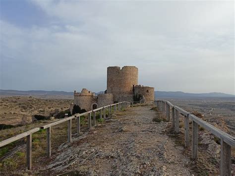 Castillo De Moya Castillos