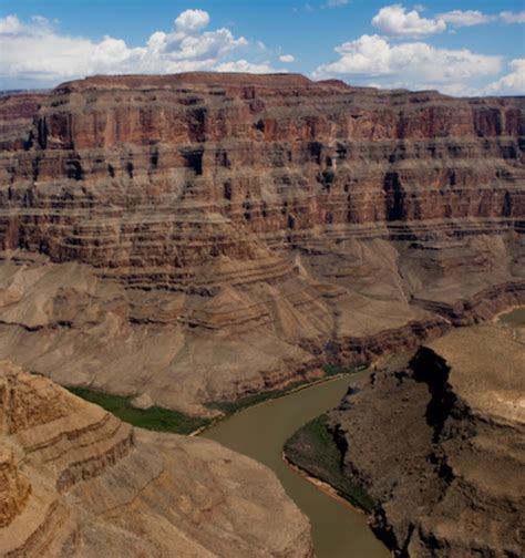 Grand Canyon West Helicopter Tour With Las Vegas Strip GC Flight