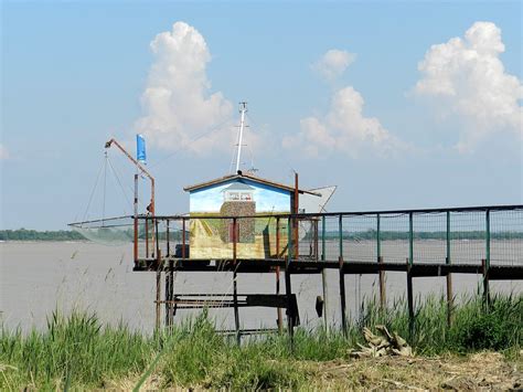 Carrelet Sur les bords de la Garonne à Pauillac en Gironde Daniel