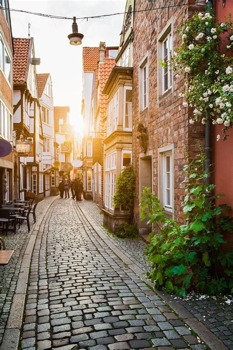 Cobblestone Street In Europe In 2021 Stone Street Street Scenes