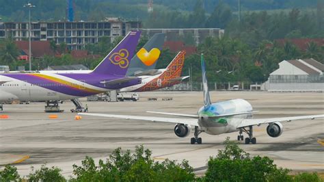 Phuket Thailand December Ikar Airlines Boeing Vp Boz In