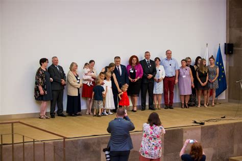 Rzecznik Praw Dziecka Do Rodzic W Zast Pczych Dzi Kuj E Otwieracie