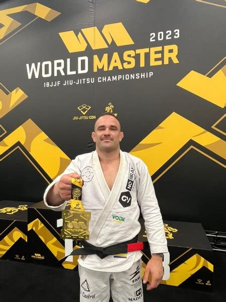 Atleta De Crici Ma Campe O Mundial De Jiu Jitsu