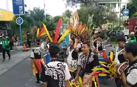 Parade Budaya Meriahkan Peringatan Hari Jadi Kota Pahlawan