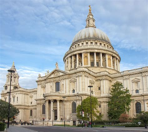 The History of Iconic UK Buildings | Buildings-UK