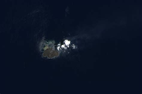 New Volcanic Island In Japan Still Grows Strange Sounds