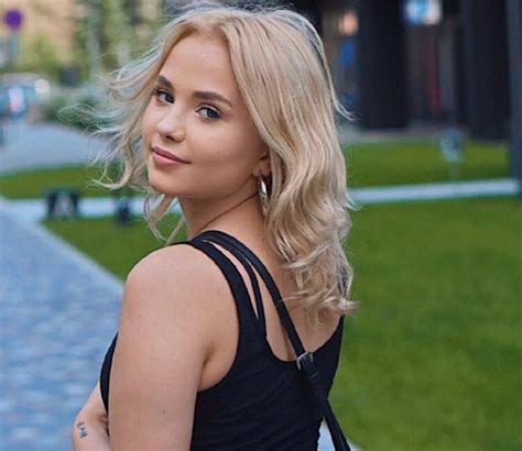 8 Hot Sexy Martyna Pysia Bikini Pics