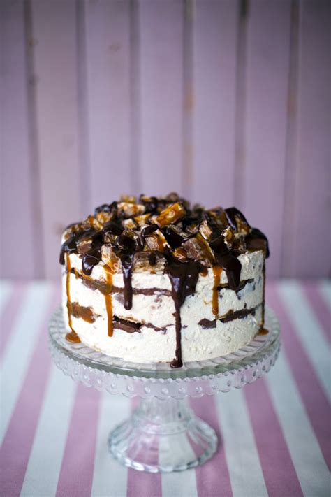 Snickers Ice Cream Cake For Those Who Enjoy The Sweet Crunch Of