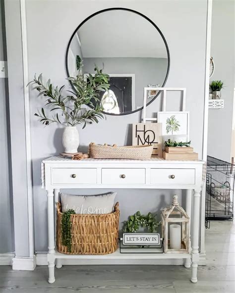 30 Entryway Wall Ideas For Your Amazing Entrance