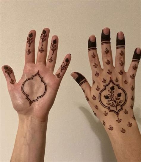 32 Captivating Henna Designs Intricate Floral Patterns Blend