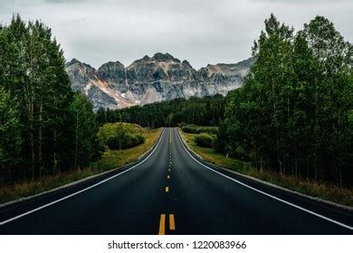 Road Leading Mountain Royalty Free Images Stock Photos Pictures