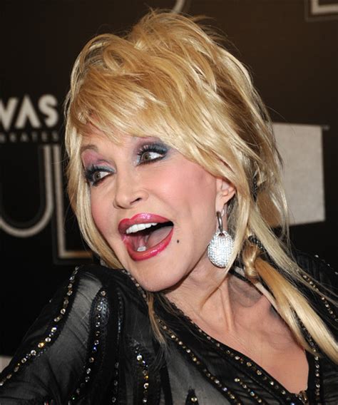 Dolly Parton's Best Hairstyles And Haircuts - Celebrities