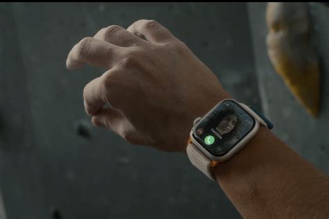 Foto Arloji Pintar Apple Watch Series Bisa Dikendalikan Tanpa Disentuh