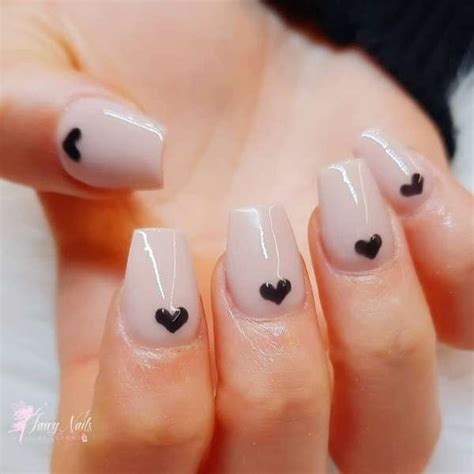 12 Cute Short Nail Designs With Tons Of Personality Beautystack