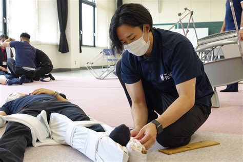 赤十字職員対象の救急法救急員養成講習を実施しました｜福岡県支部の最新トピックス｜日本赤十字社 福岡県支部