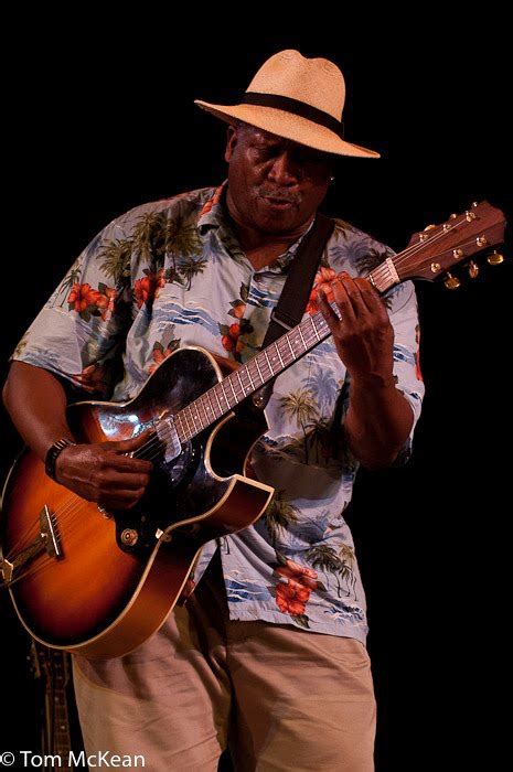 Tom McKean's Blog: Taj Mahal - Blues Guitarist