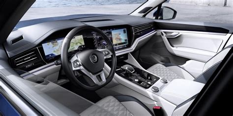 2019-VW-Touareg interior-2 - ForceGT.com