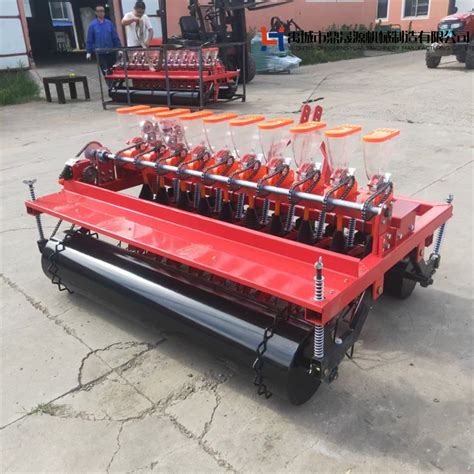 Row Tractor Mounted Fertilizer Spreader For Corn China Tractor