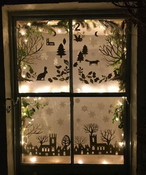 40 Easy Christmas Window Decoration Ideas For 2023 Christmas Window Decorations Christmas