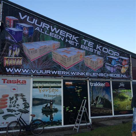 Jos Harmelink Vuurwerk - indebuurt Enschede