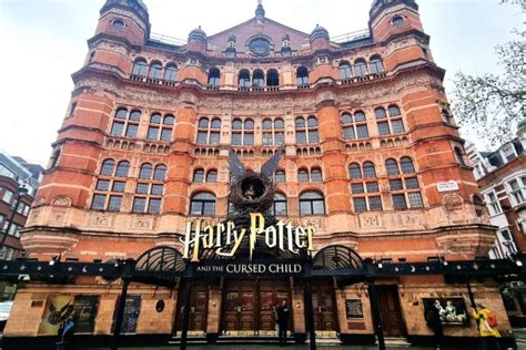 Harry Potter Must Visit Uk Attractions For The Potterheads Including