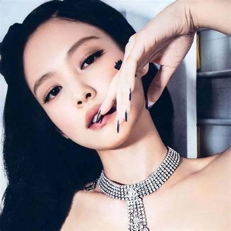 Pin By CBPF88 On Blackpink Jennie Black Pink Blackpink Choker Necklace