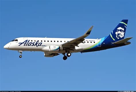 Embraer 175lr Erj 170 200lr Alaska Airlines Skywest Airlines