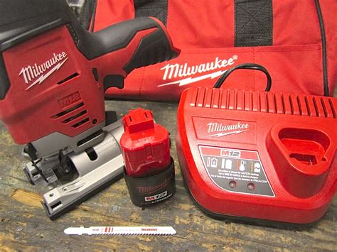 Milwaukee M12 Cordless Jig Saw Review