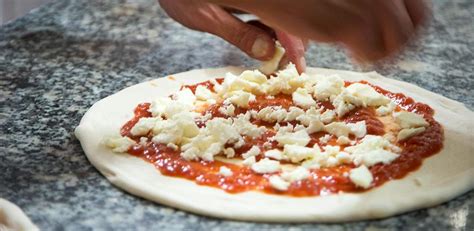 Le Migliori Pizze A Portafoglio A Napoli Le Pizzerie Dove Mangiarle