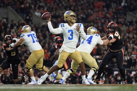 Ex Ucla Qb Dante Moore Commits To Oregon National Football Post