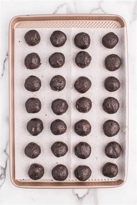 Mint Oreo Truffles - Build Your Bite