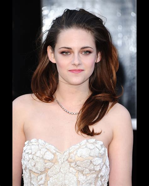 Photo Kristen Stewart Sublime Malgr La Douleur Masqu E Pendant La