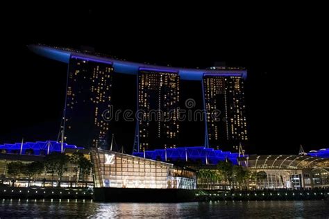 Night View from the Marina Bay Editorial Photo - Image of casino ...