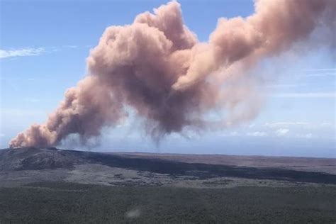 Explosions Volcaniques Et Nuage De Cendres Hawa En Alerte Rouge