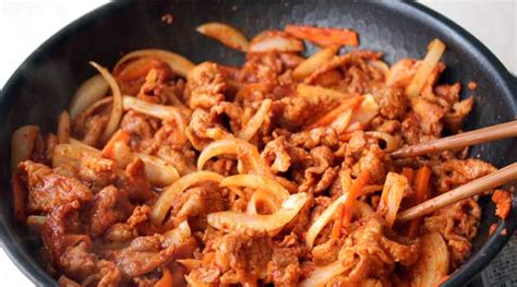 Spicy Korean Pork - Bulgogi Recipe - Flavorite