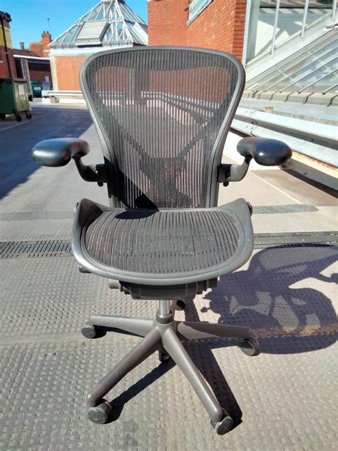 Herman Miller Aeron Chair With Arms Office Furniture Newbury