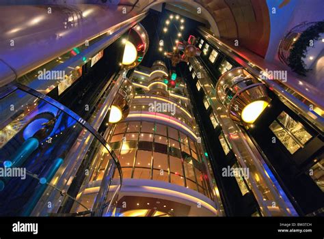 Cruise ship interior hi-res stock photography and images - Alamy