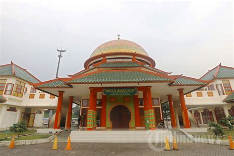 Masjid Babah Alun Desari Masjid Dengan Arsitektur Tionghoa Foto