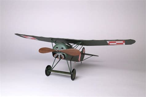 Fokker E V DVIII 18 Wingspan Balsa Kit