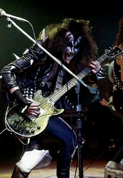 Gene Simmons - KISS Photo (38665775) - Fanpop